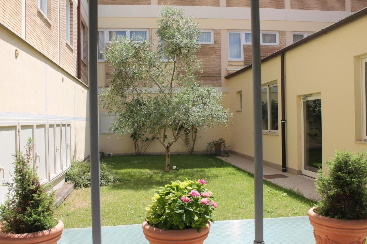 Casa Per Ferie San Juan De Avila Roma Exterior foto